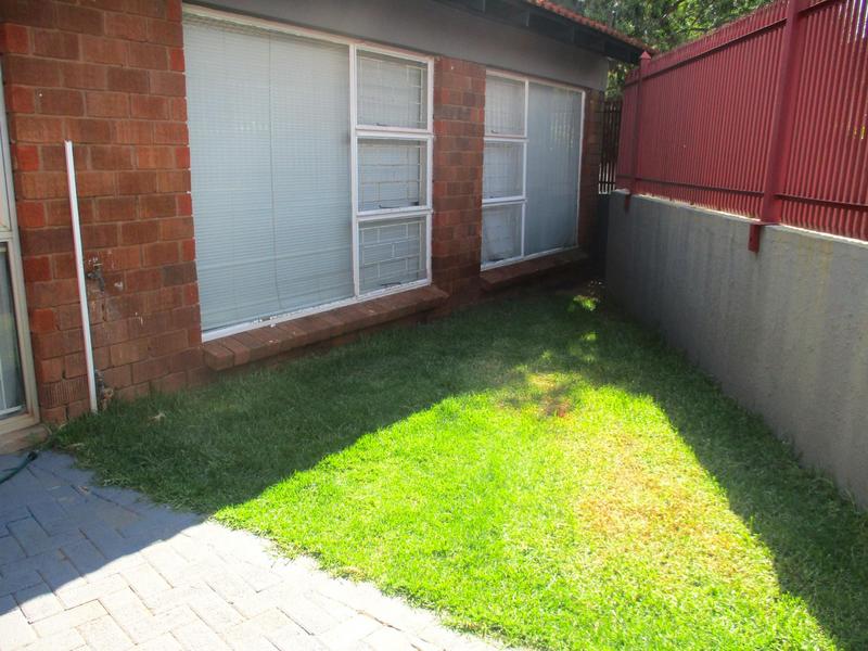 4 Bedroom Property for Sale in Langenhovenpark Free State
